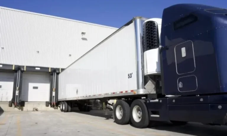 10 Crucial Factors for Selecting a Freight Broker